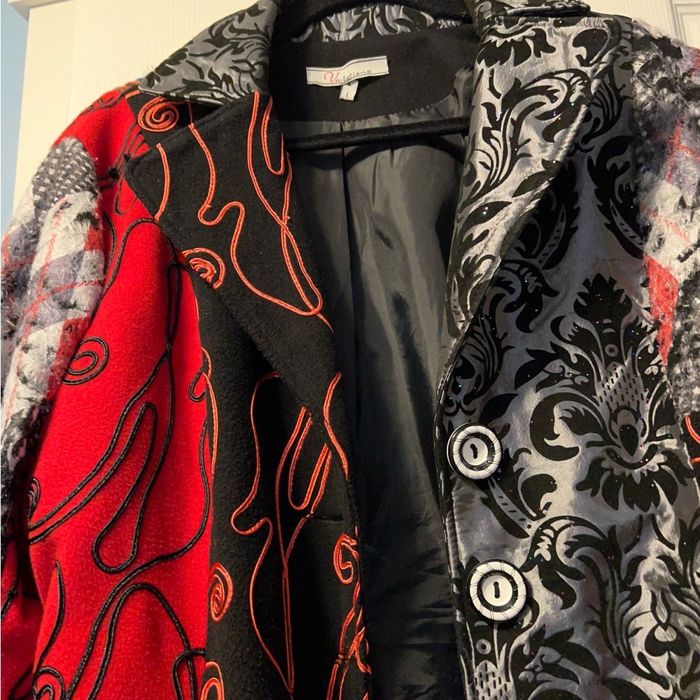 3/4 LENGTH STUNNING SPRING AND FALL JACKET